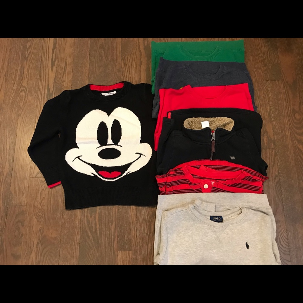 Boy sweatshirt lot size 5T